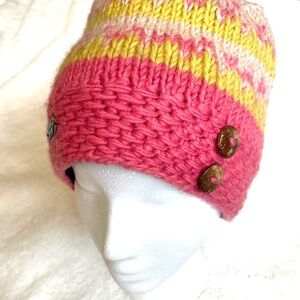 SOLD TurtleFur Handmade 100% Merino Wool Women’s Cold Weather Beanie Hat Cap